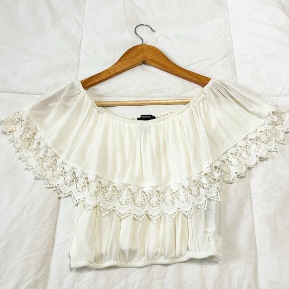 NWOT Forever 21 White Off-Shoulder Crop Top Small Lace Trim Boho Peasant Style - Picture 2 of 5